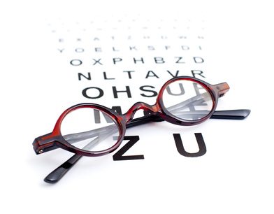 Vente de lunettes et lentilles en ligne : même à distance, une nette baisse des prix en vue